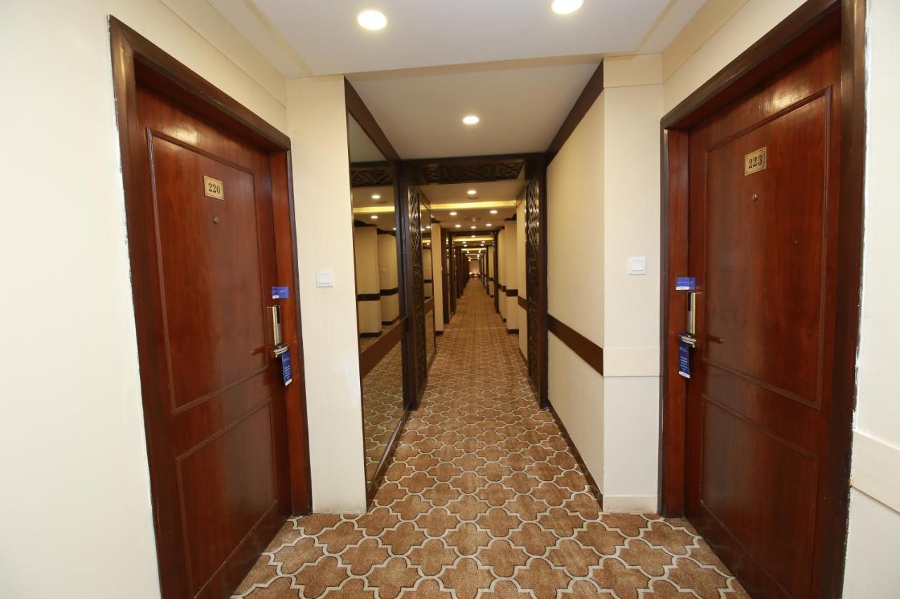 Hotel Ramada By Wyndham Multan Extérieur photo