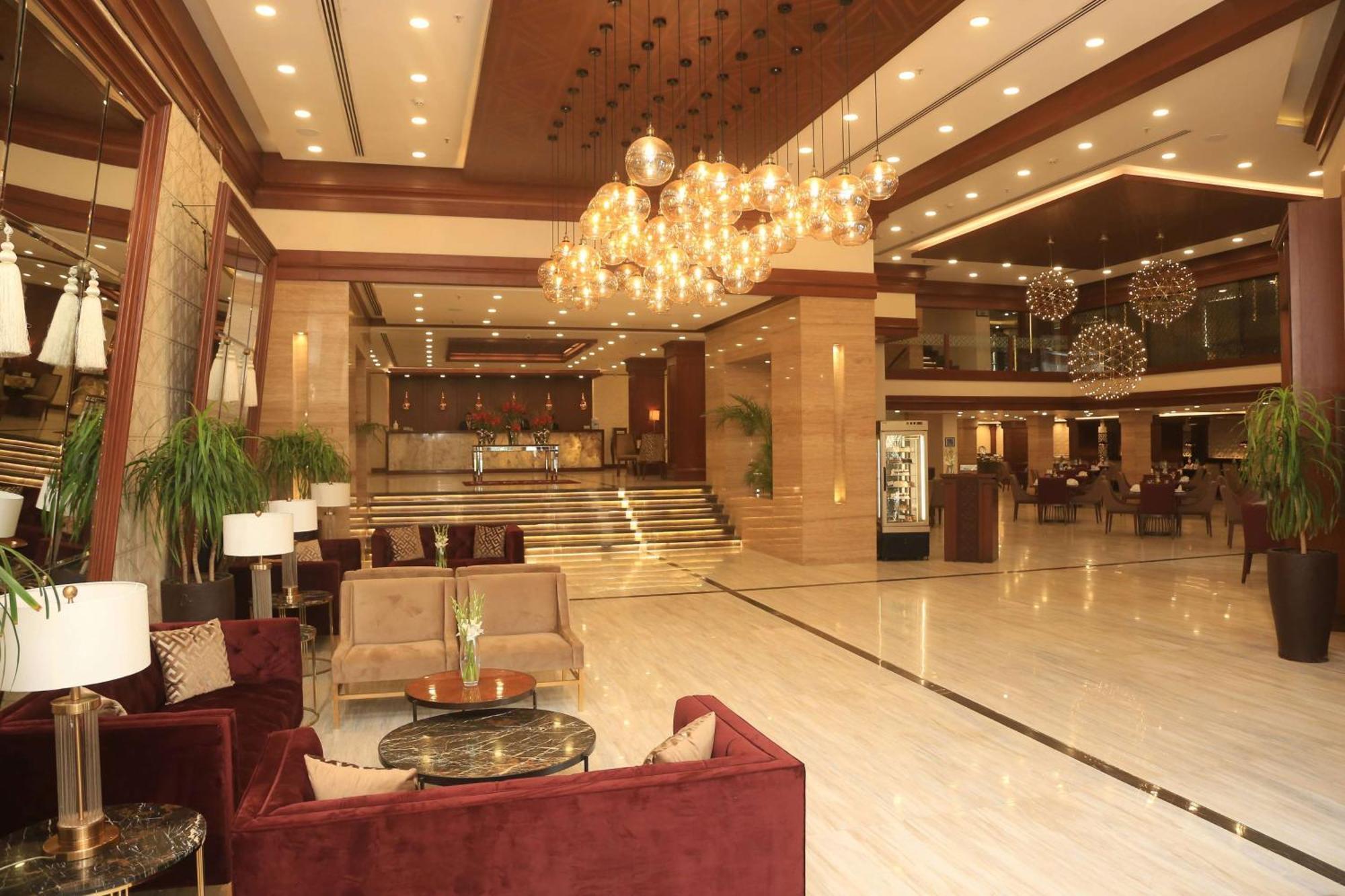 Hotel Ramada By Wyndham Multan Extérieur photo